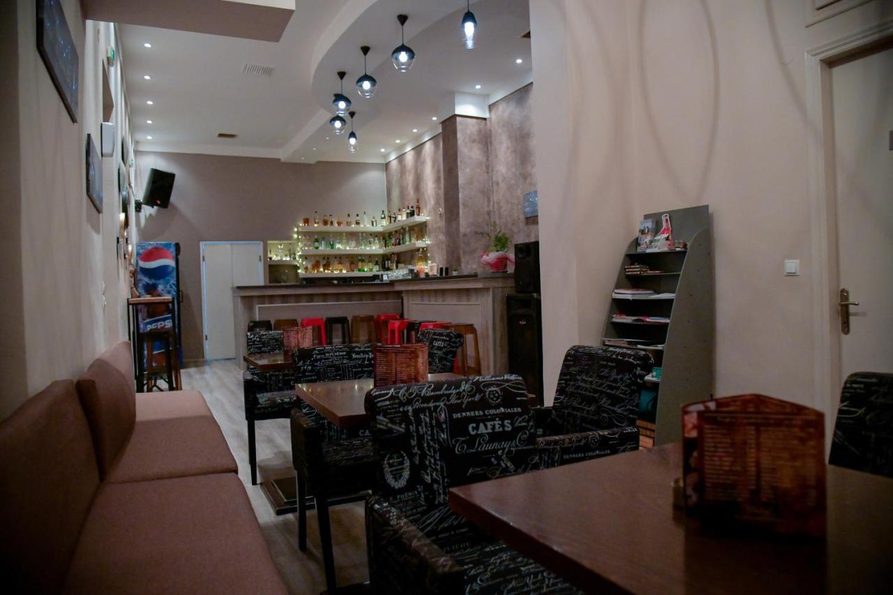 Loutrópolis Thermís Palataki Studios מראה חיצוני תמונה